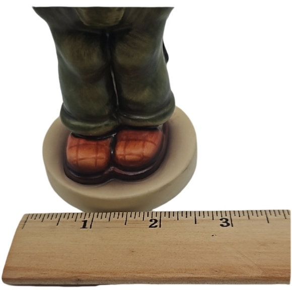 Hummel Boy Figurine Hello World - Picture 9 of 11